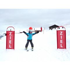 SET Zieltransparente "SKISCHULE"   
ZIEL 
inklusive Transparentrahmen 
H: 1,10 m, B: 50 cm 
Farbe: 2 x ROT